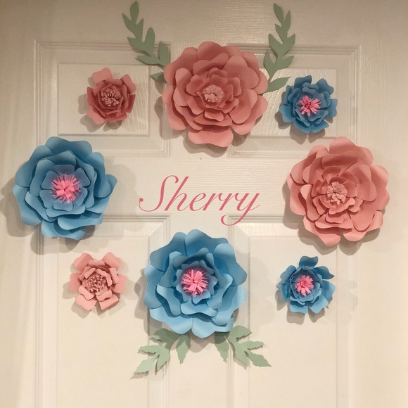 Paper flower - Picture 2 of 2